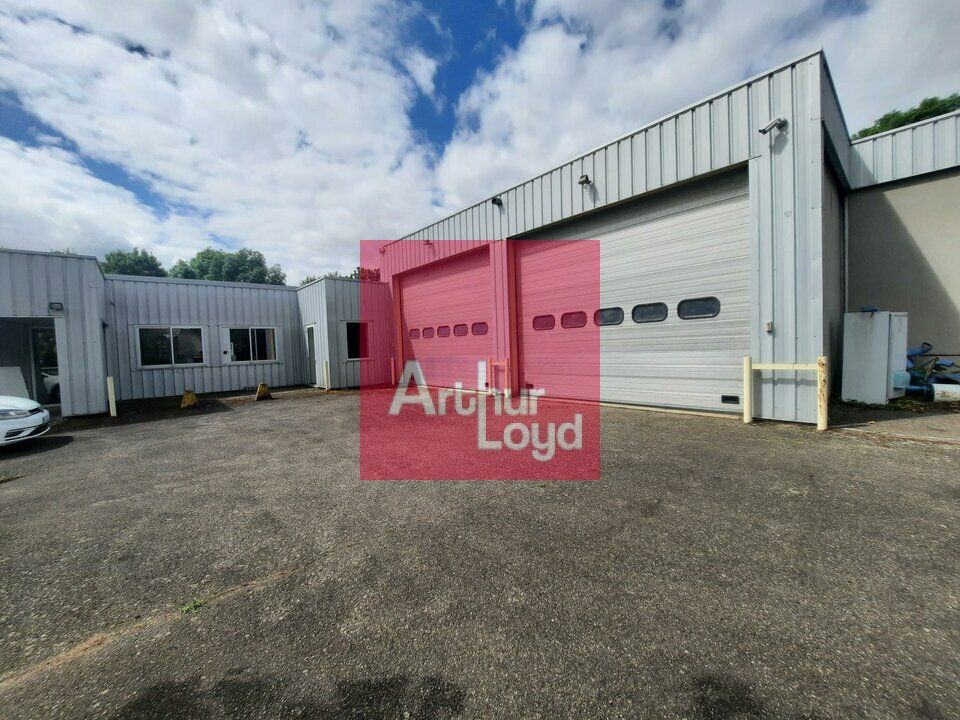 Vente local d''activites 965 m² non divisibles