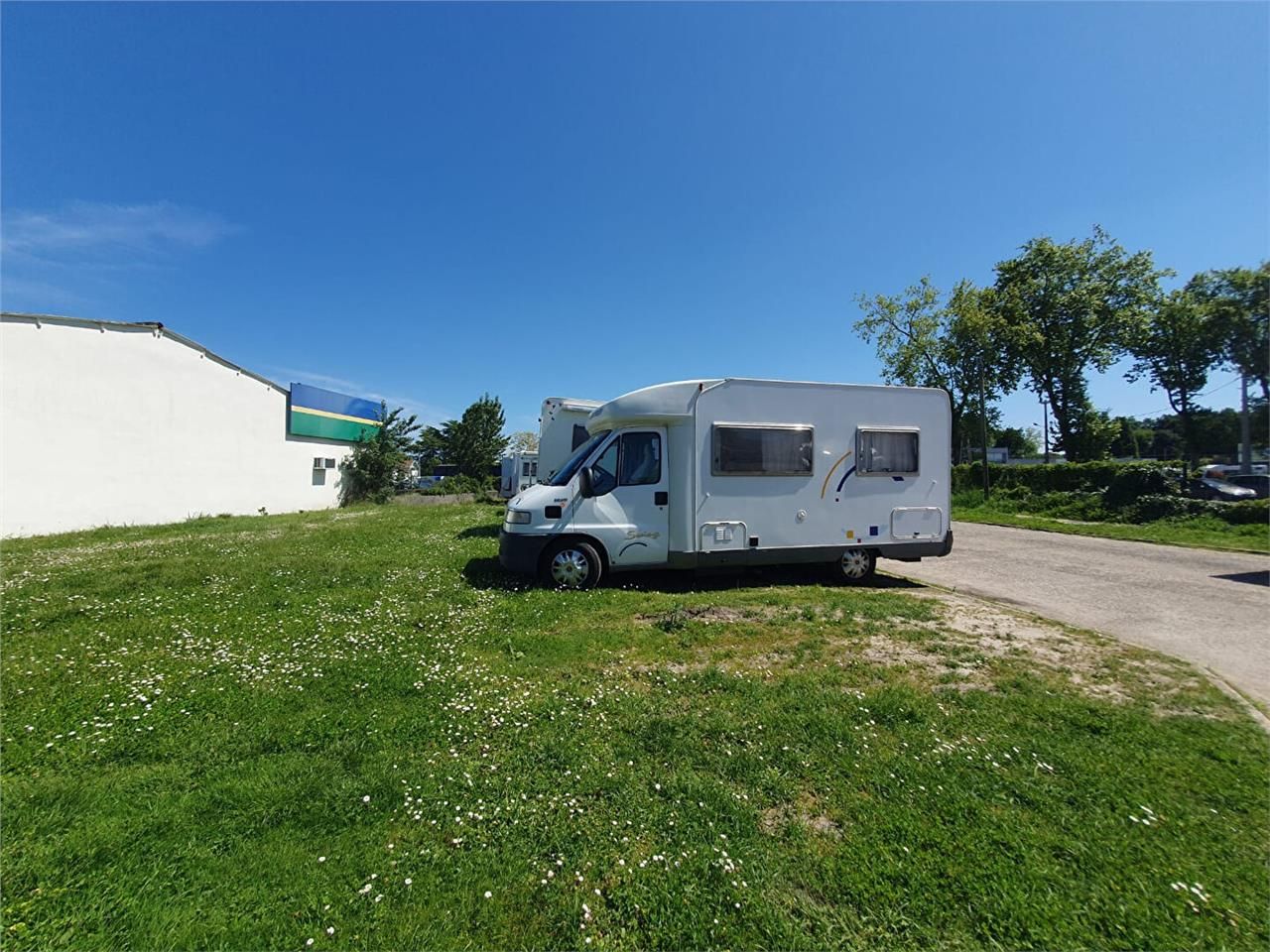 Vente terrain 5582.00 m² à SAINTE EULALIE
