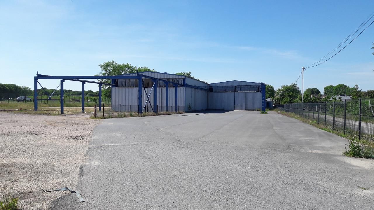 Location local d''activites 3100 m² non divisibles