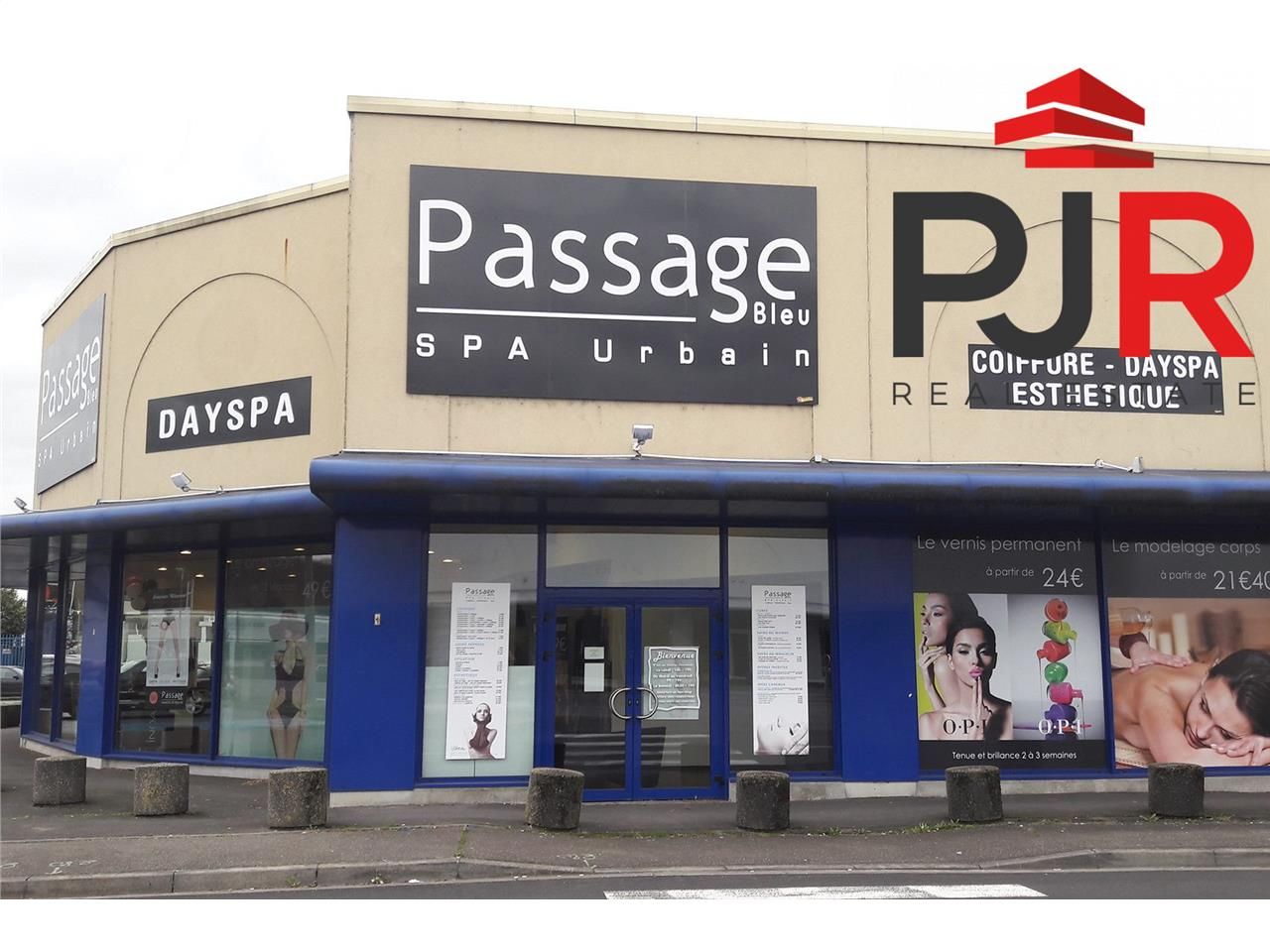 Location local commercial 306 m² à Jouy-aux-Arches