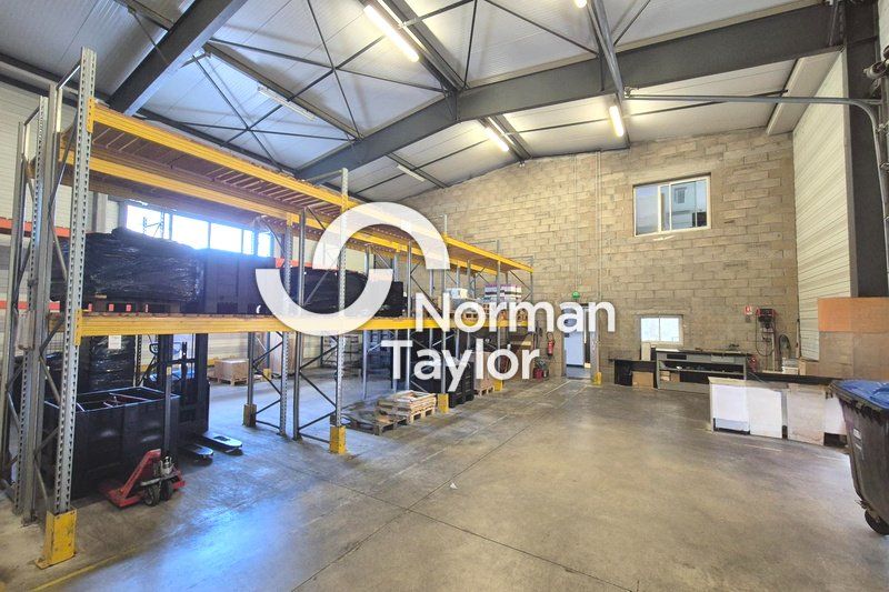 Location local d''activites 725 m² divisibles à partir de 350 m²