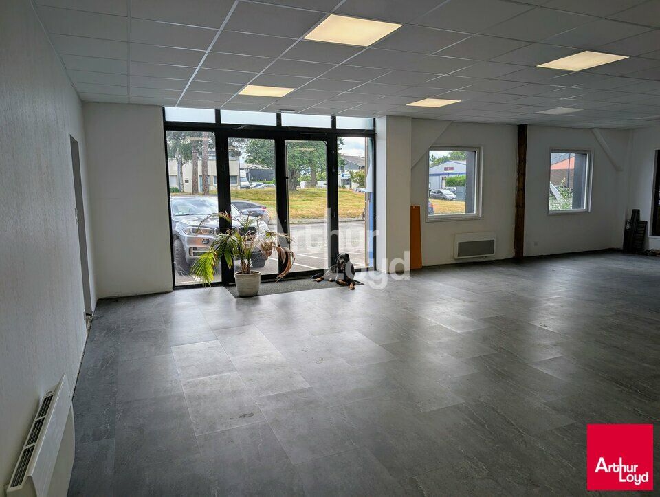 PACE - LOCAL D'ACTIVITE A LOUER - 1200 M²