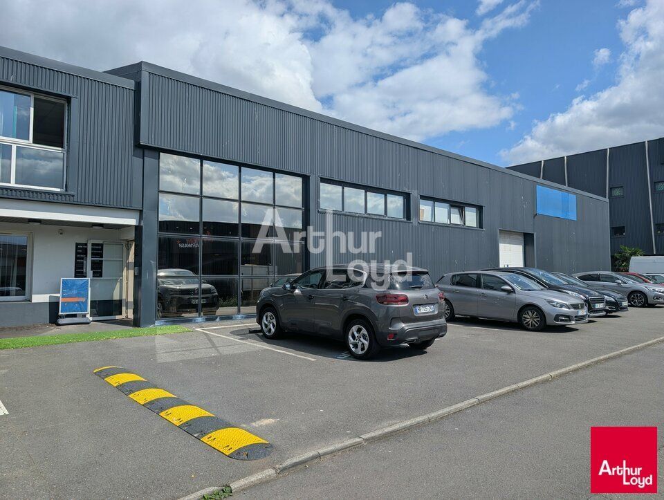 Location local d''activites 530 m² non divisibles