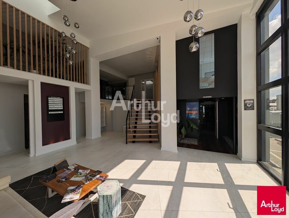 ZI OUEST DE RENNES - LOCAL D'ACTIVITE A LOUER - 530 M²