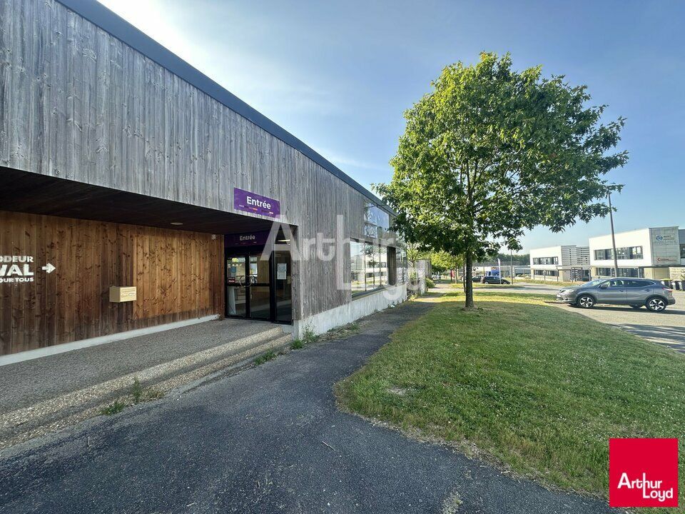 Vente local commercial 600 m² non divisibles