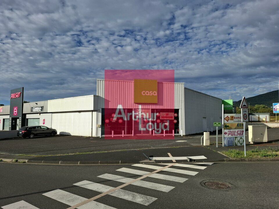 Location local commercial 740 m² non divisibles