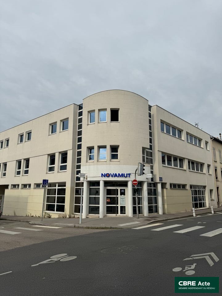 Vente bureaux 857 m² non divisibles
