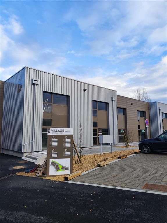 Location entrepot 170 m² à PORNICHET