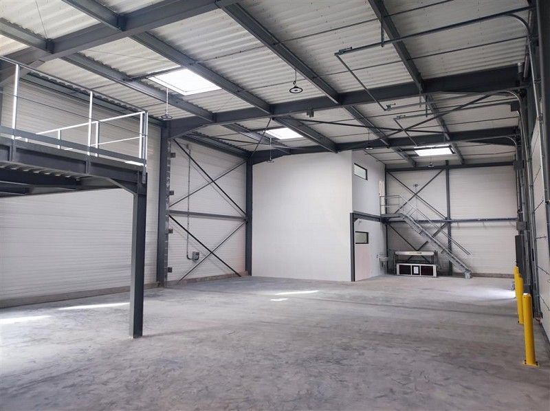 Location entrepot 372 m² à ST NAZAIRE