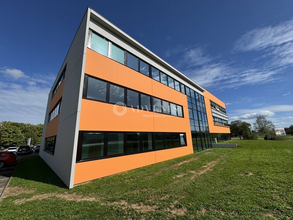 Bureaux avec accès PMR à louer - Parc d'activités de l'Aéroparc - Entzheim