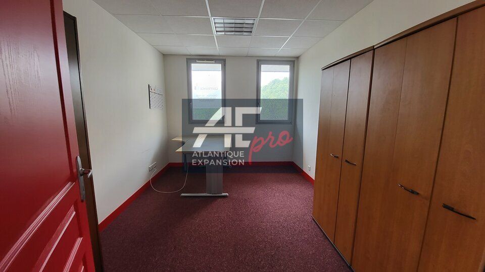 Vente bureaux 137 m² non divisibles