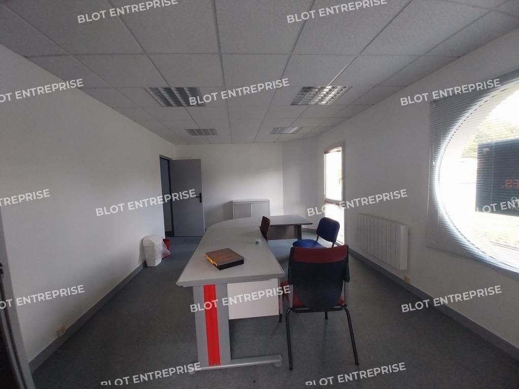 Location bureaux 180 m² non divisibles