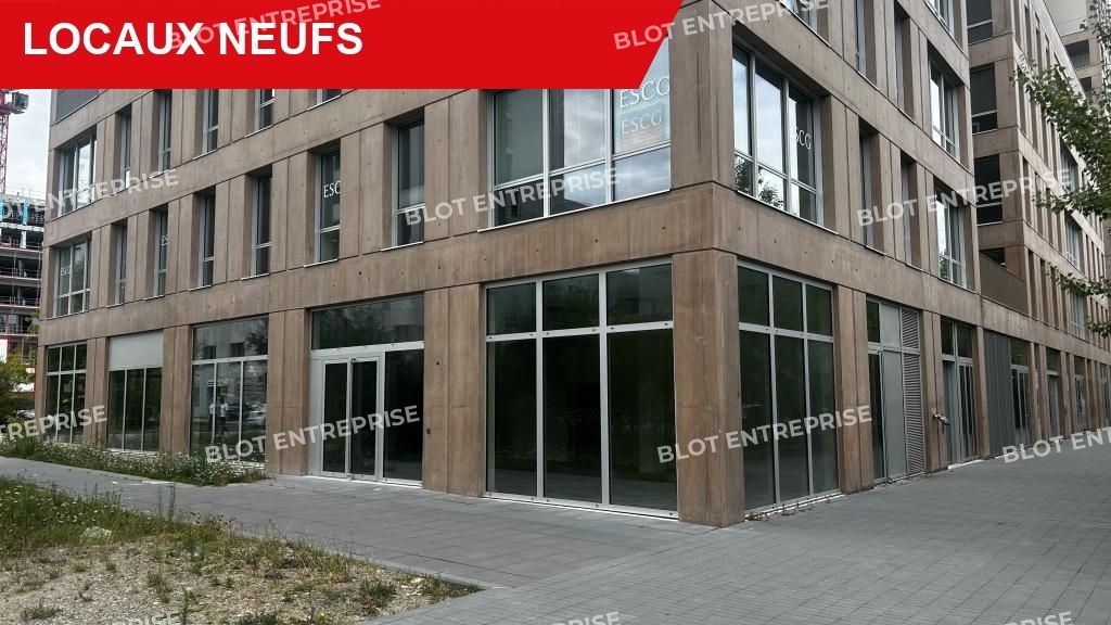 Vente bureaux 275 m² non divisibles