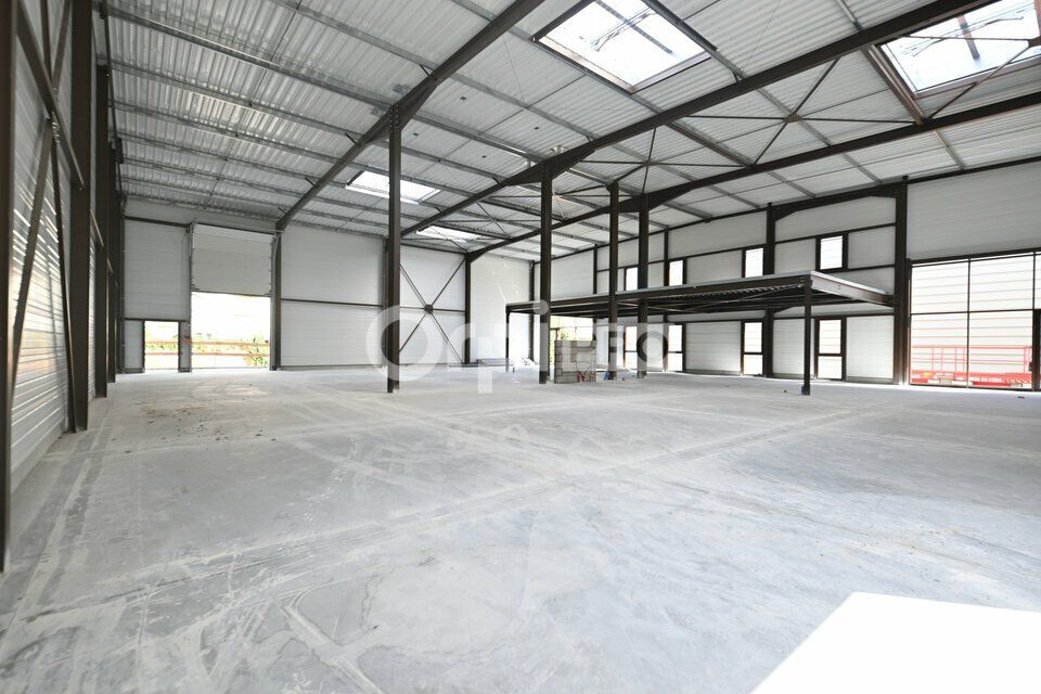 Location local d''activites 341 m² non divisibles