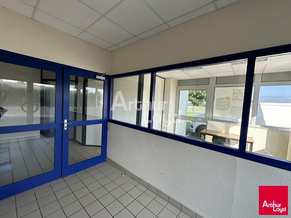 Rare sur le marche - Bâtiment indépendant - 855m²