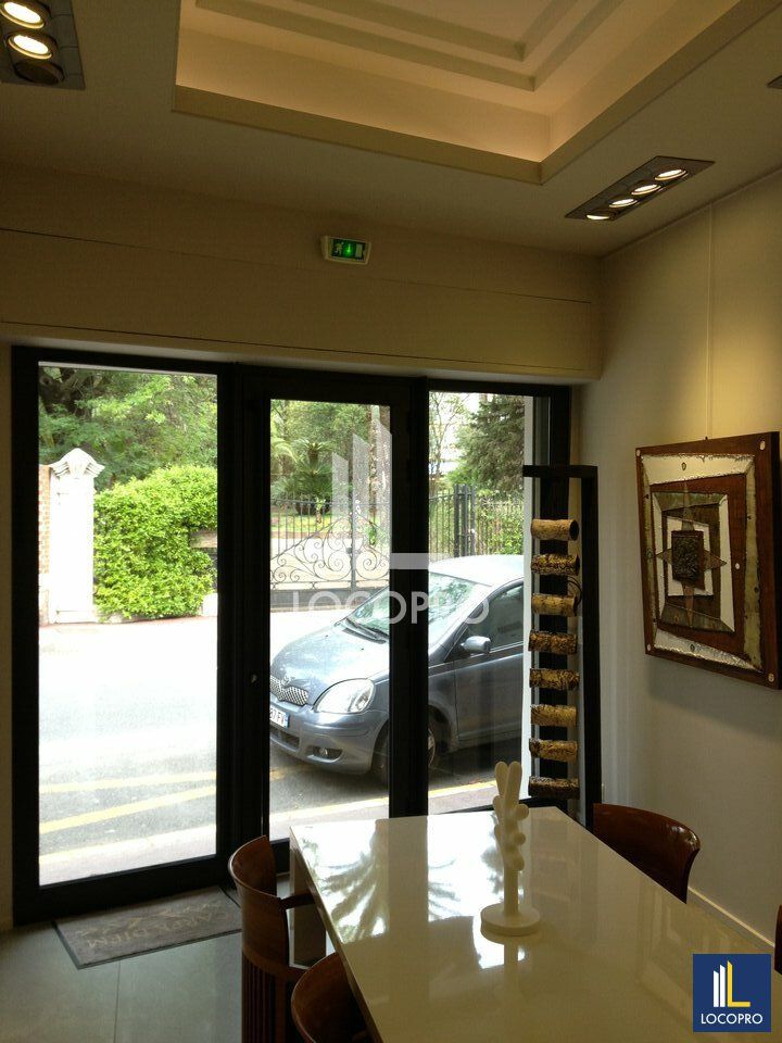 A LOUER - LOCAL COMMERCIAL - 50 M² - CANNES
