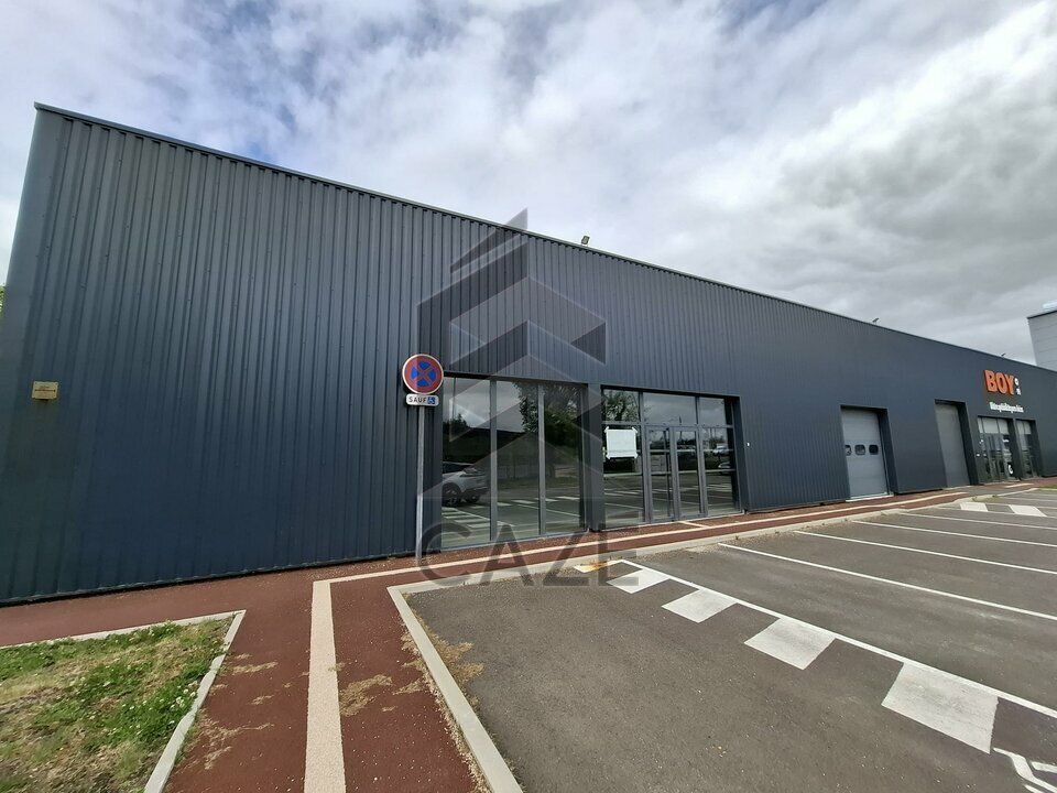 Location local d''activites 440 m² non divisibles