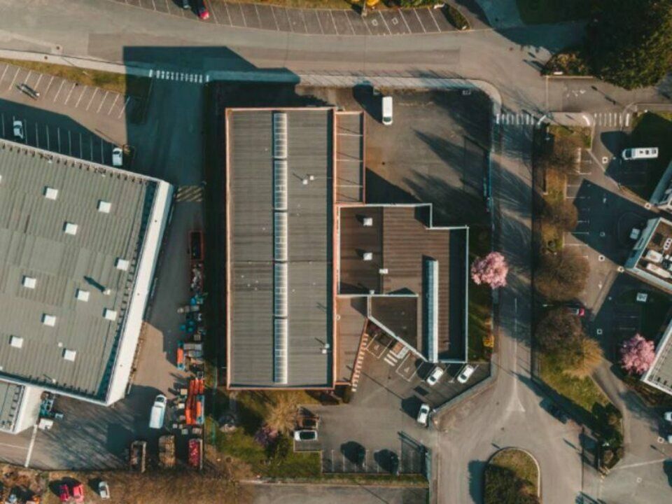 Local d'activités 2060 m² à louer ou à vendre à Étupes (25)