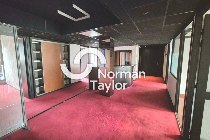 Location bureaux 250 m² non divisibles