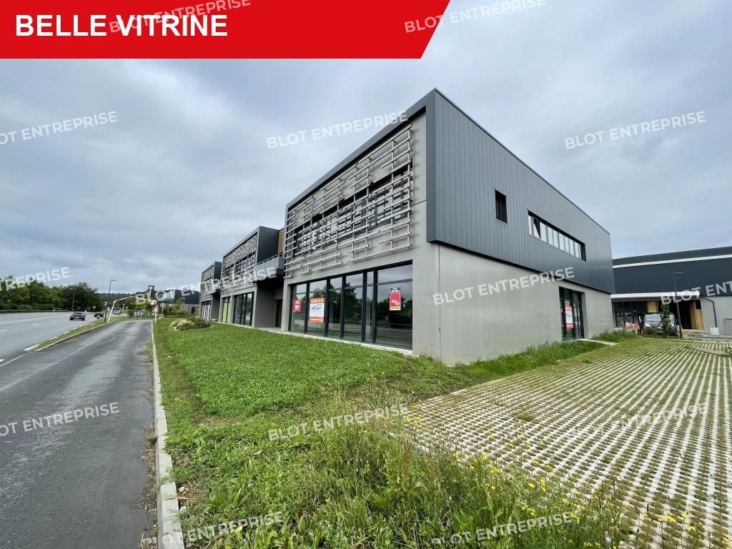 Location local commercial 450 m² non divisibles