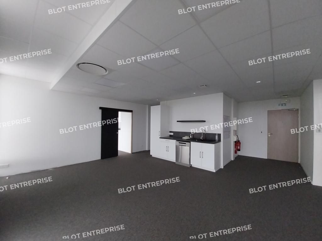Vente bureaux 140 m² non divisibles