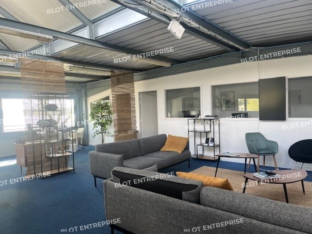 Location bureaux 200 m² non divisibles