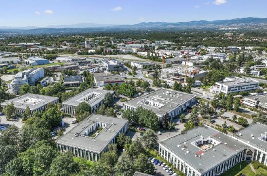 Location bureaux 2263 m² à Limonest