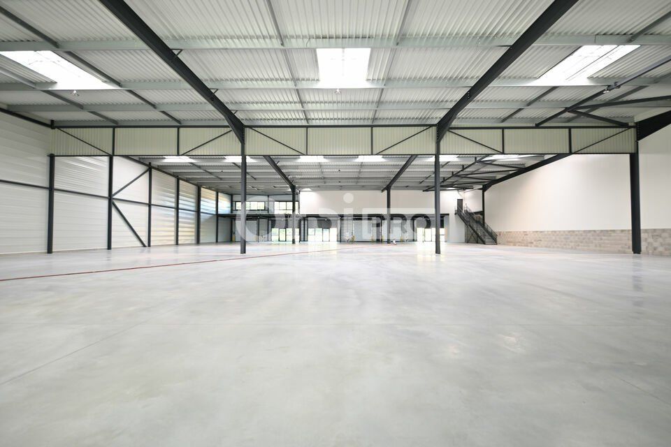 Location local d''activites 1328 m² non divisibles