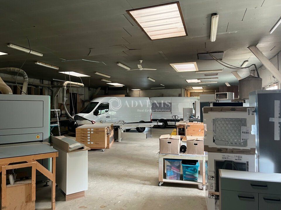 Location local d''activites 532 m² non divisibles