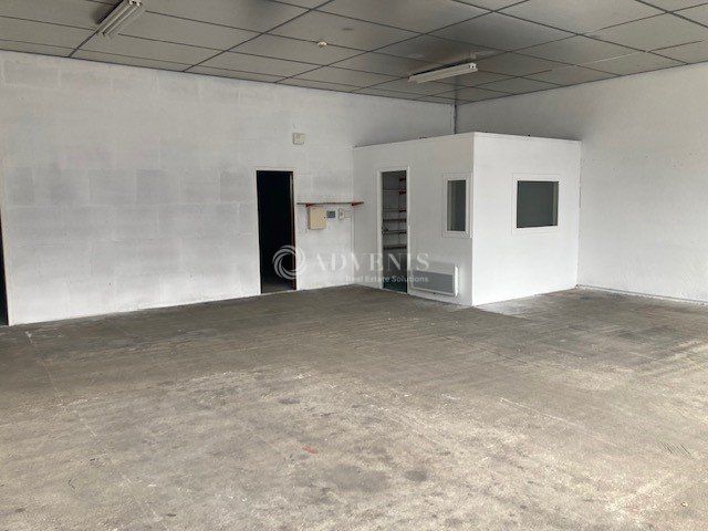 A LOUER LOCAL DE 320 M²
