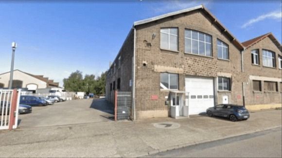 Vente entrepôts 1081 m² non divisibles