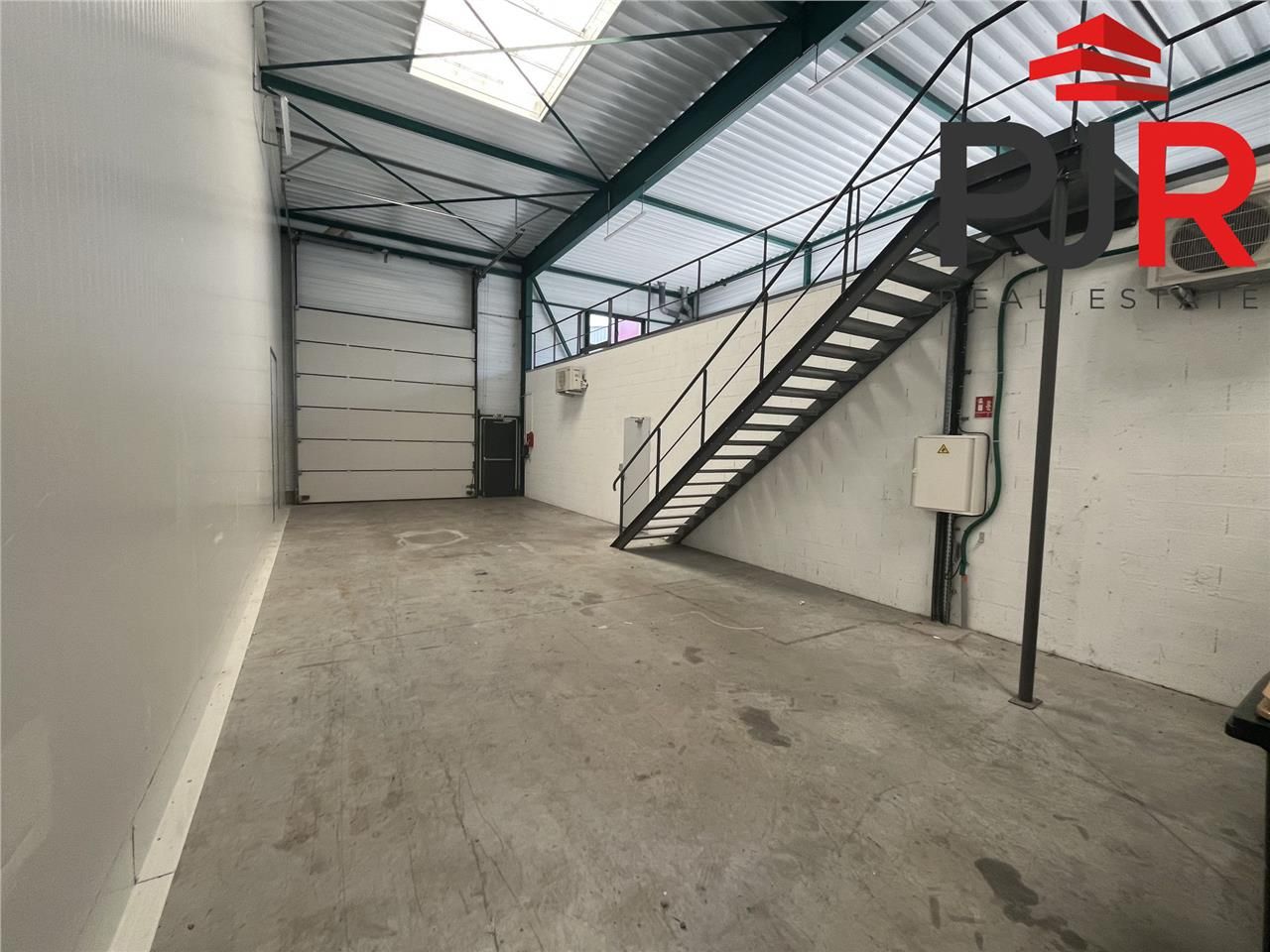 Location local d''activités 430 m² à Fléville-devant-Nancy