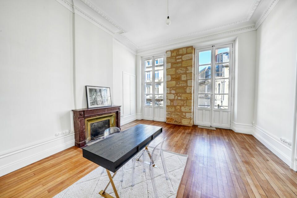 À louer – Plateau de bureaux de prestige à Bordeaux – Jardin Public / Place Tourny