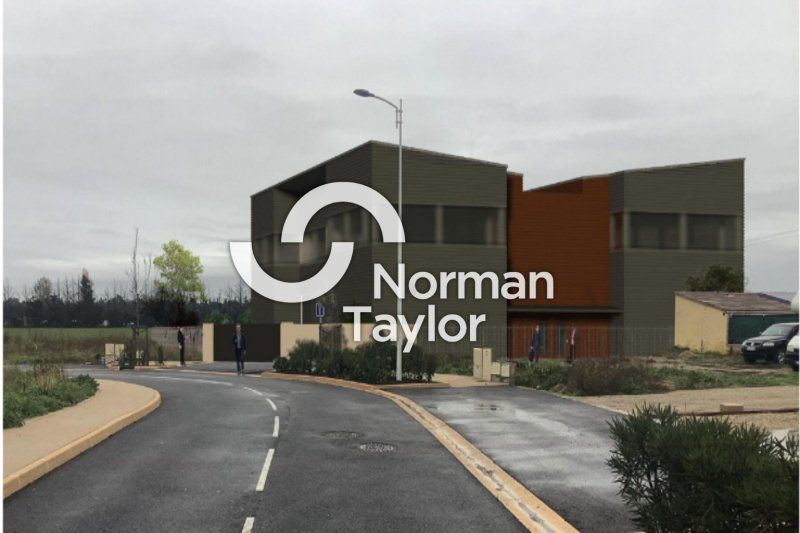 Location local d''activites 1256 m² divisibles à partir de 292 m²