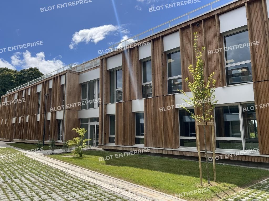 Location bureaux 382 m² non divisibles