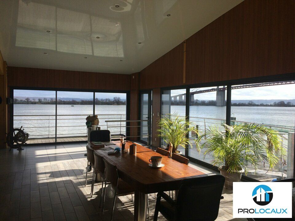 Vente bureaux 1200 m² non divisibles