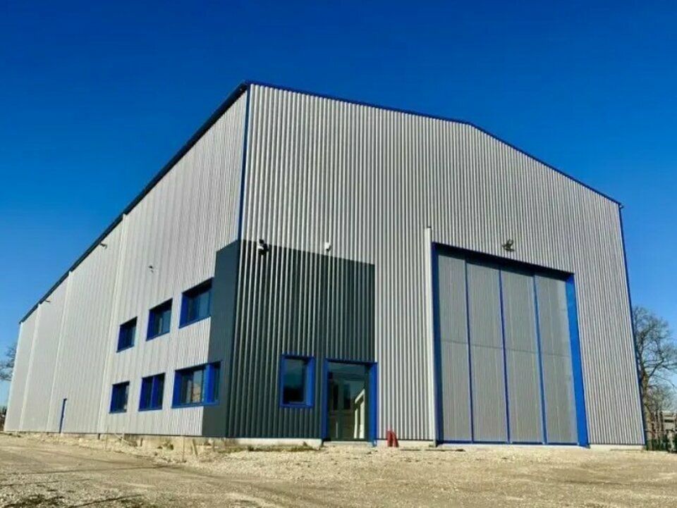 Vente entrepot 1650 m² non divisibles