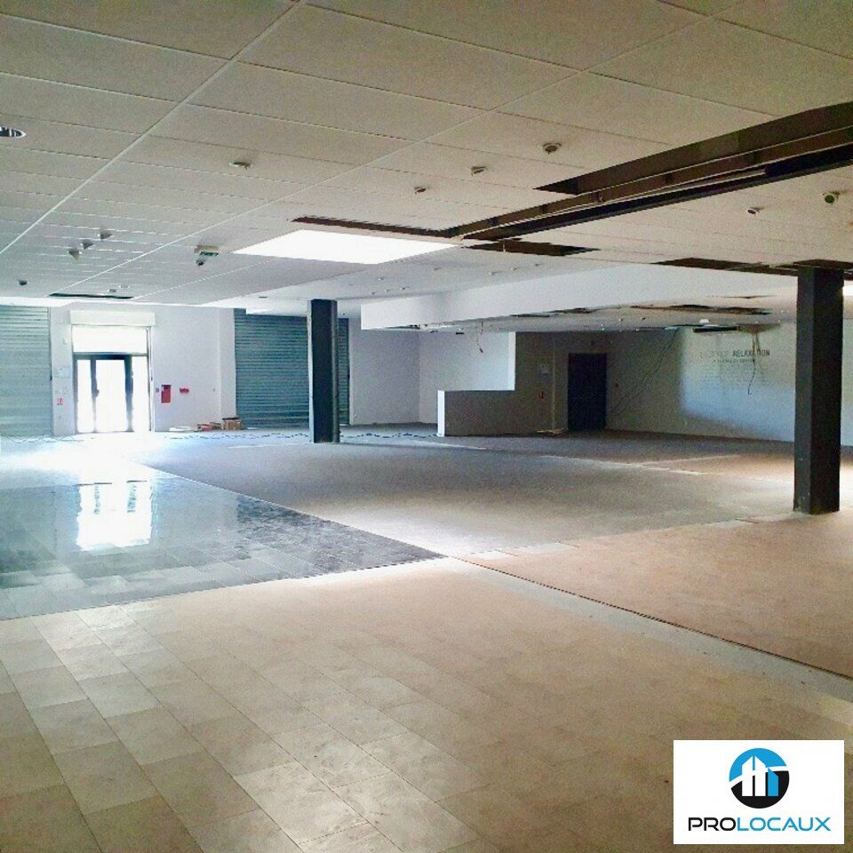 Location local commercial 463 m² non divisibles