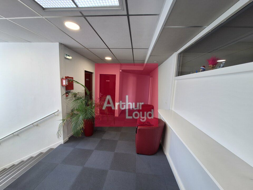 Location bureaux 120 m² non divisibles