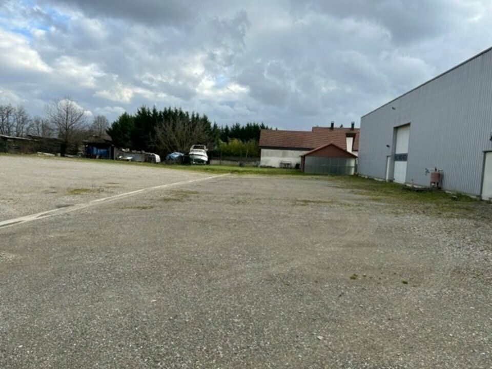 Vente local d''activites 1472 m² non divisibles
