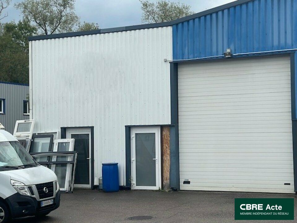 Location local d''activites 285 m² non divisibles