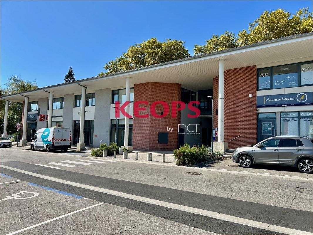 Location Bureaux récents 100 m² non divisibles