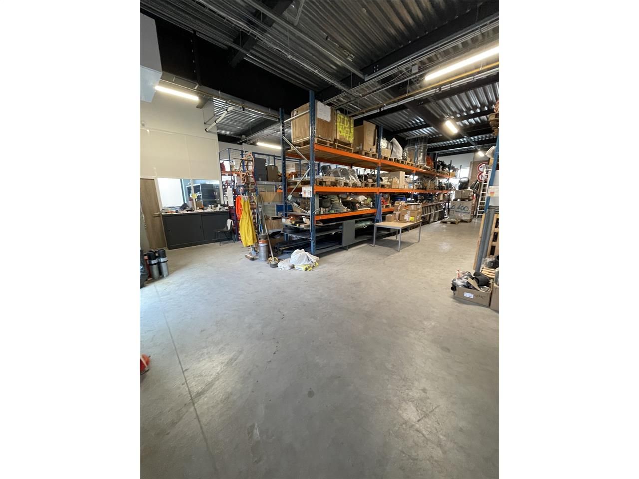 797 m² pour ce local en location à Gennevilliers