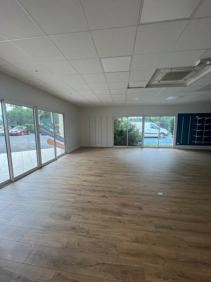 Vente local commercial 262 m² non divisibles