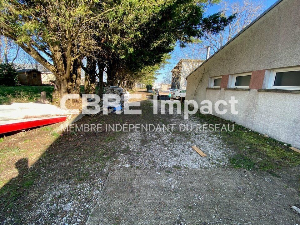 Location activité/entrepôt - 140 m²
