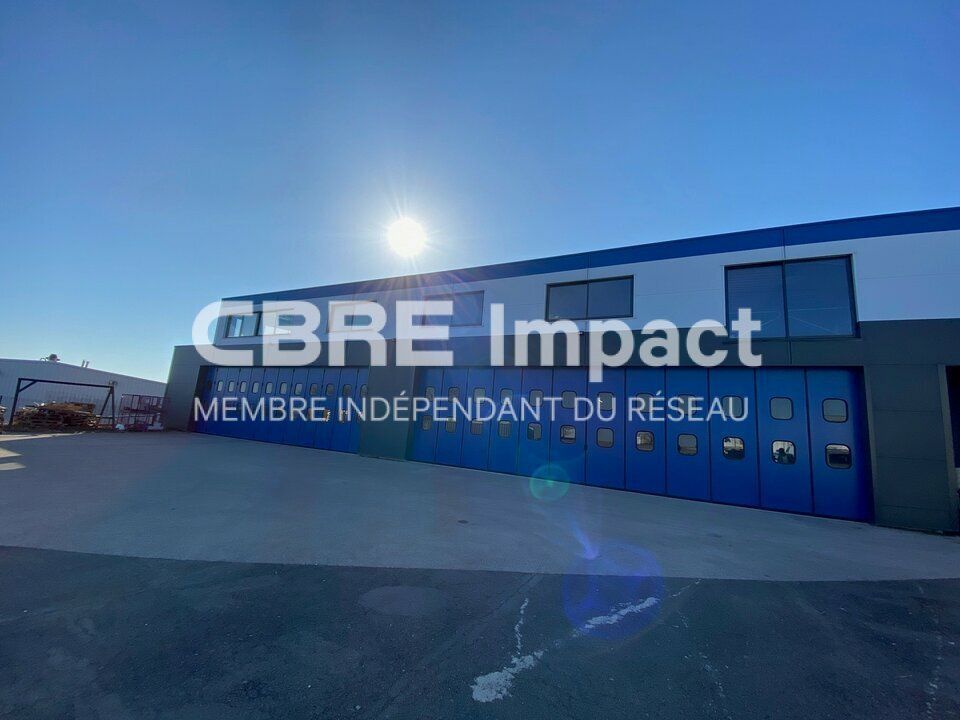 Location local d''activites 350 m² non divisibles