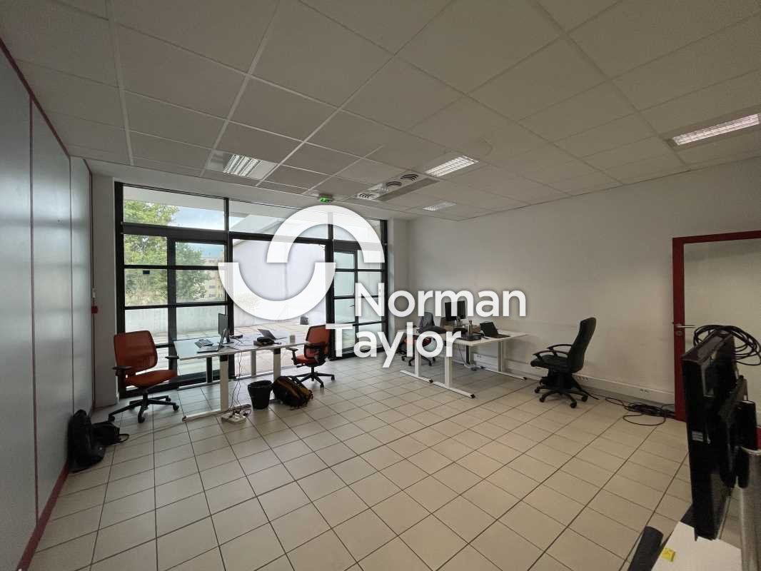 Location bureaux 270 m² divisibles à partir de 130 m²