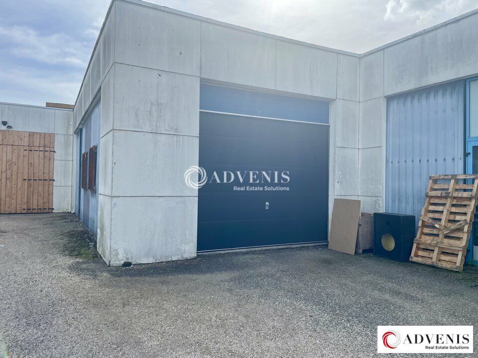 Location local d''activites 294 m² non divisibles