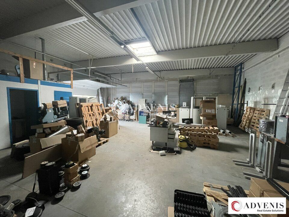 A LOUER - BATIMENT D'ACTIVITE DE 294 M² - PROCHE ROCADE ET TRANSPORTS