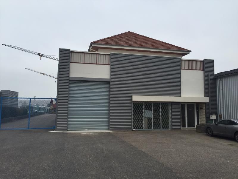 Location local d''activites 450 m² non divisibles